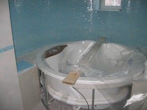 Монтаж и характеристика акриловой ванны